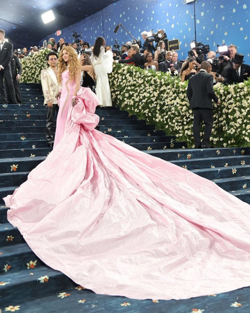 Rihanna debuted her Pregnancy at the Met Gala 2025