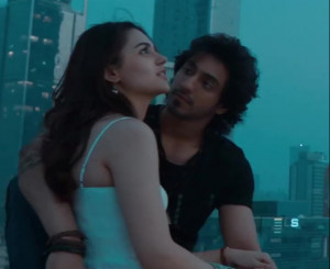 Barbaad Song from Saiyaara Showcases a Romantic Chemistry between Ahaan Panday and Aneet Padda