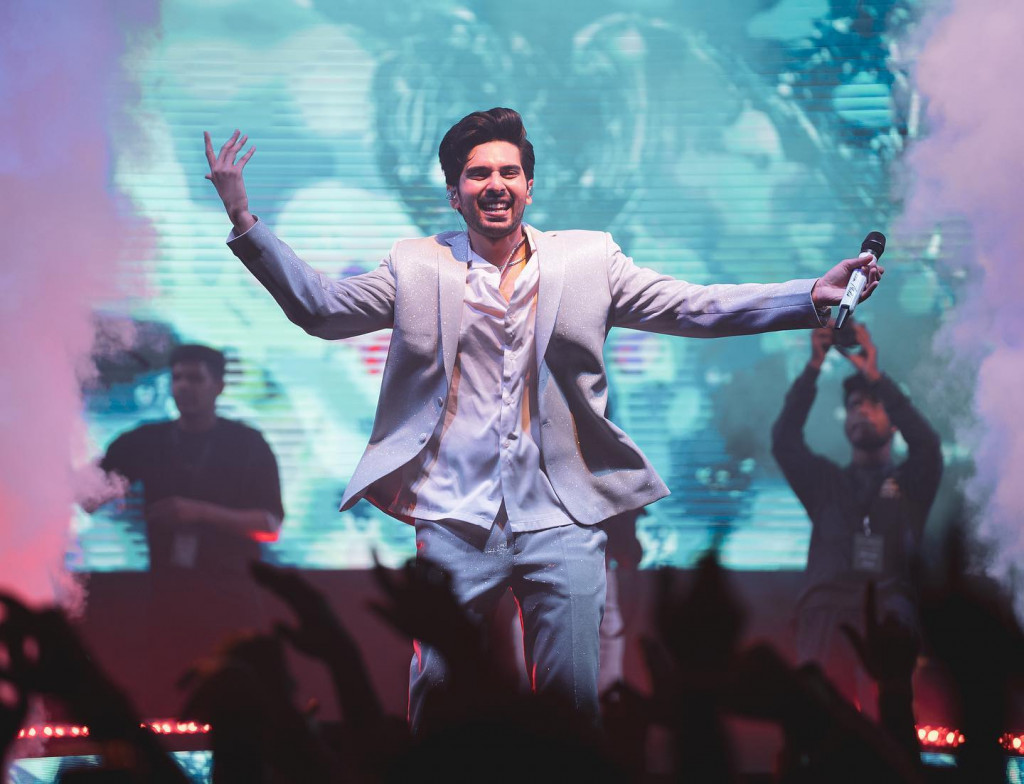 Top 8 Romantic Tracks by Armaan Malik that Made Fans Flutter