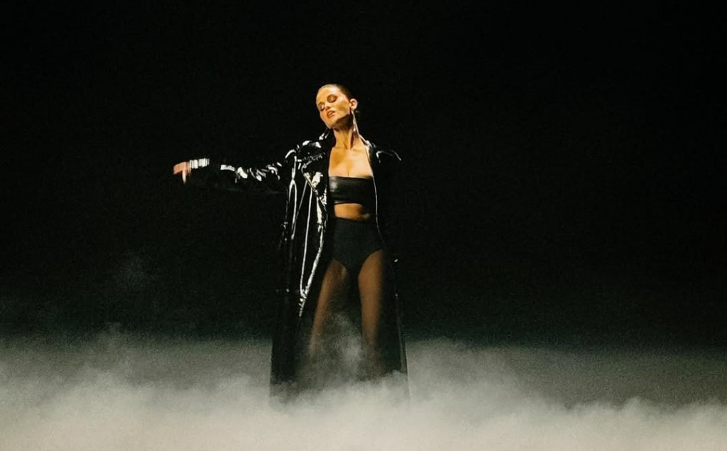 Selena Gomez Revealed the Music Video for ‘In the Dark’