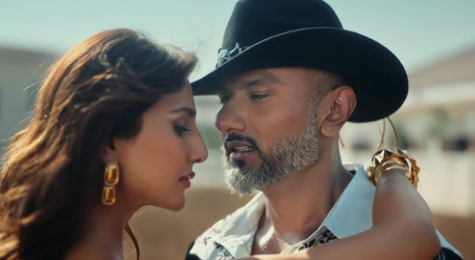 Yo Yo Honey Singh and AP Dhillon Delivered the Music Video of ‘Aadat’ Featuring Vaani Kapoor
