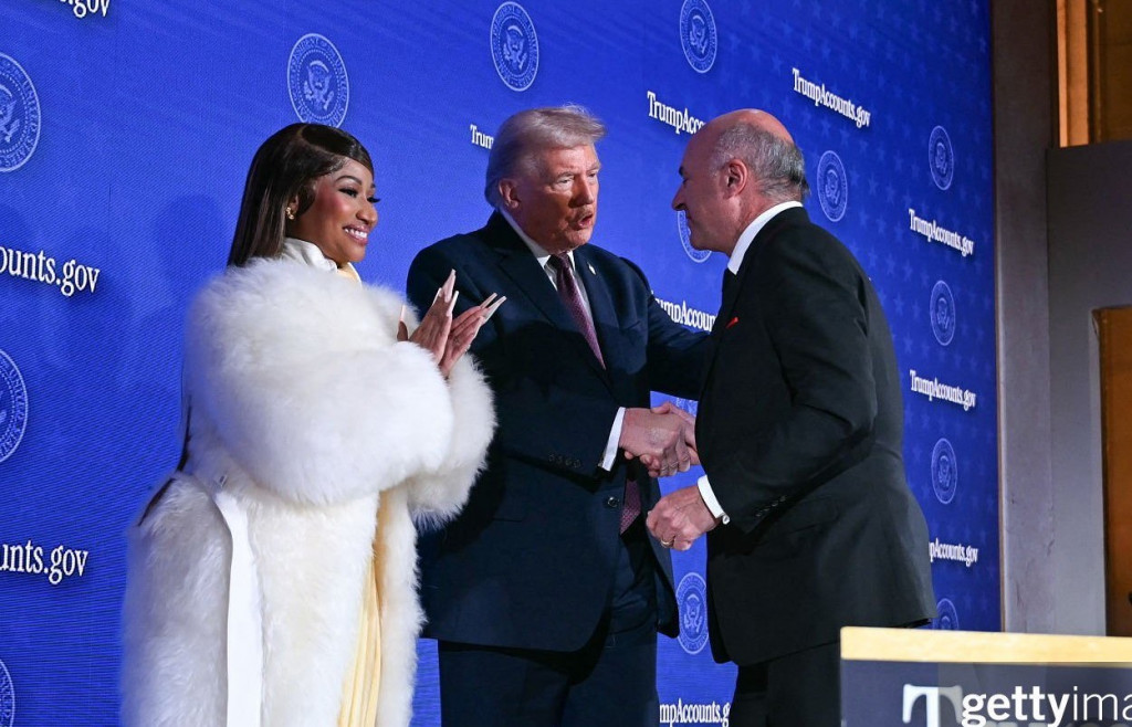 Nicki Minaj Pulls Focus During White House Visit with Donald Trump, Calls Him “Best President of All Time”