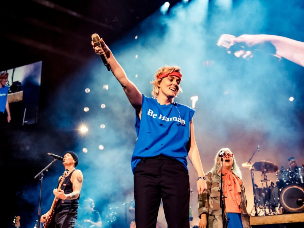 Brandi Carlile Takes Over Audiences with First Arena Tour