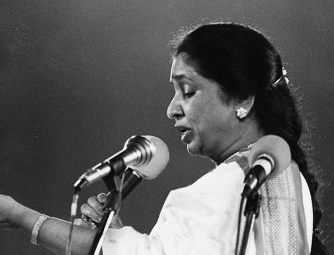 A Journey Through Asha Bhosle’s Iconic Career Milestones