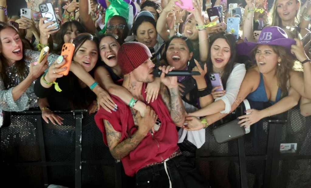 Justin Bieber Brought Billie Eilish on the Stage of Coachella Weekend 2