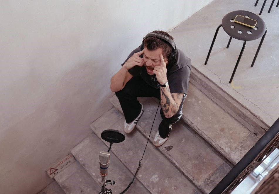 Harry Styles Shares a ‘Dance No More’ Clip to Tease His New Music Video