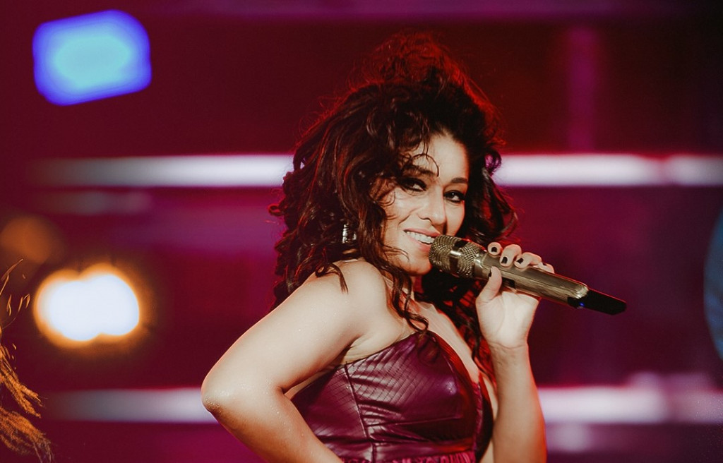 : Sunidhi Chauhan Reacts to the Grammys’ Best Asian Pop Music Performance Award