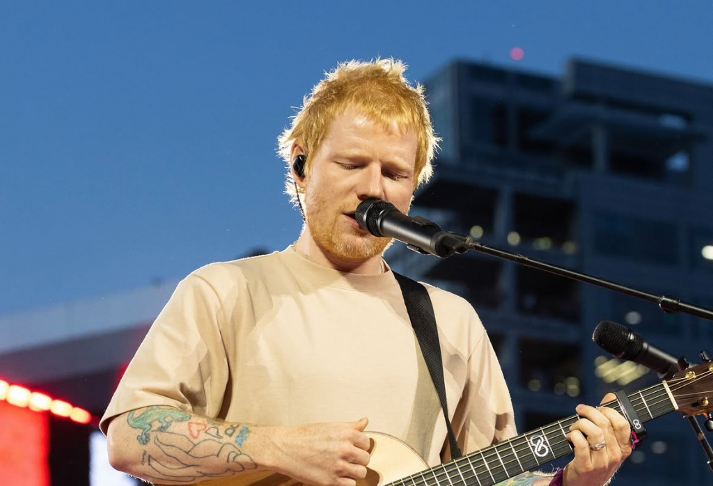 Alex Warren Joins Ed Sheeran on His Loop Tour in San Diego