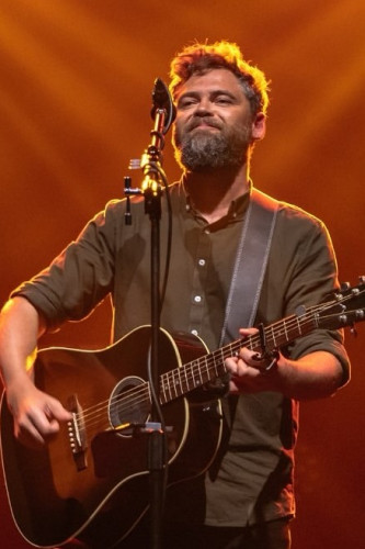 Passenger Makes a Sudden Release of “It Was Gonna Be You” Appearing on Upcoming Album