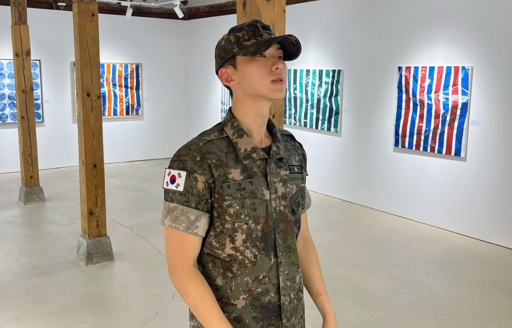 SEVENTEEN’s Hoshi Injured Himself during Mandatory Military Service and Undergoes Surgery